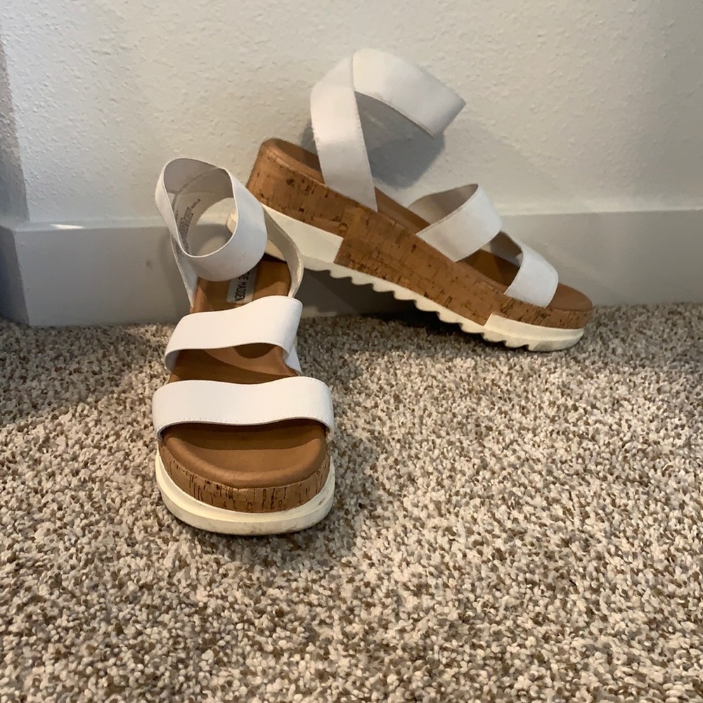 Steve Madden Bandi’s